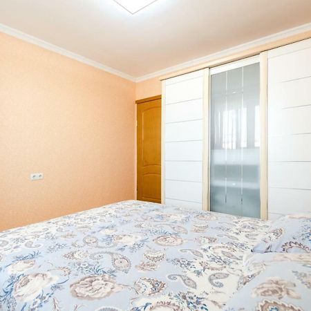 Artal Apartment On Obolonskaya Square 3 Киев Экстерьер фото
